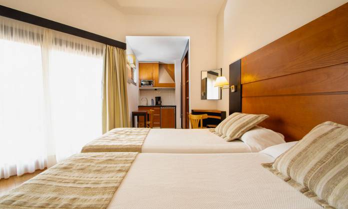 STUDIO Hotel HL Miraflor Suites**** Gran Canaria